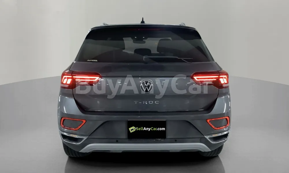 Vehicle photo 2