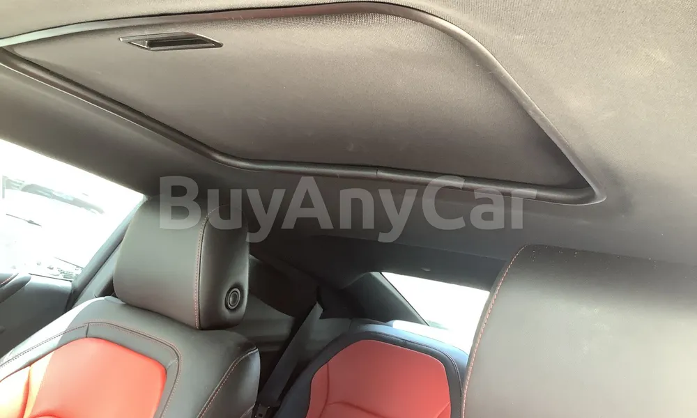 Vehicle photo 8