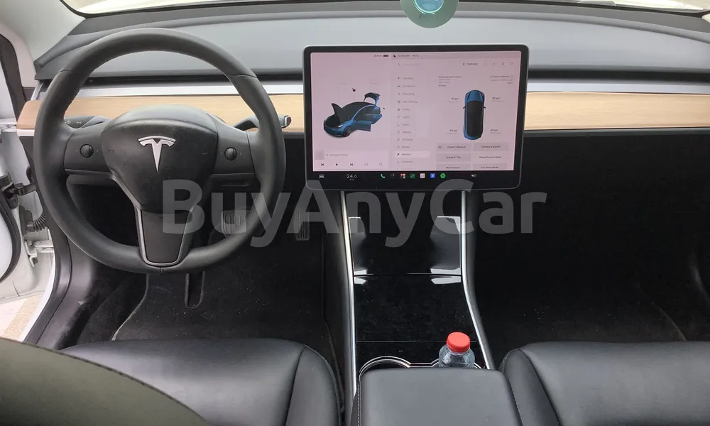 Vehicle photo 7