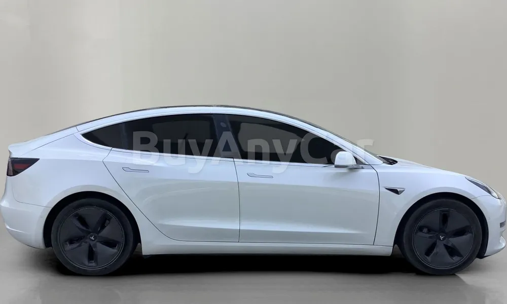 Vehicle photo 3