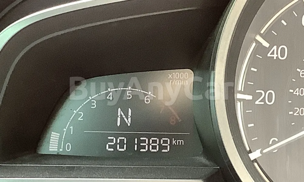 Vehicle photo 7