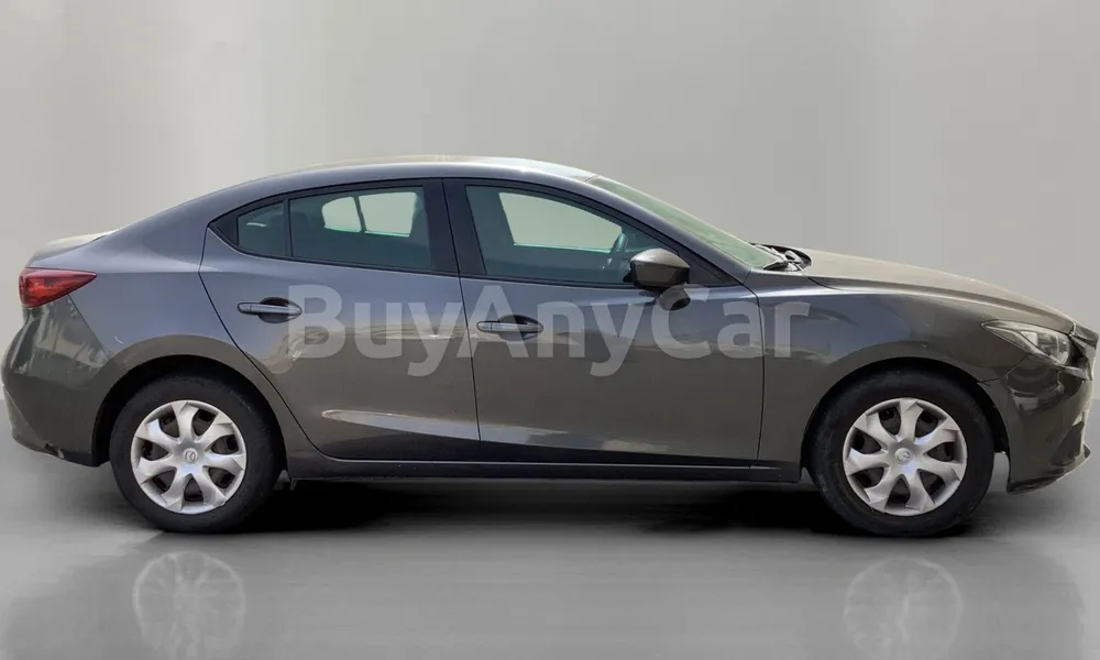 Vehicle photo 4