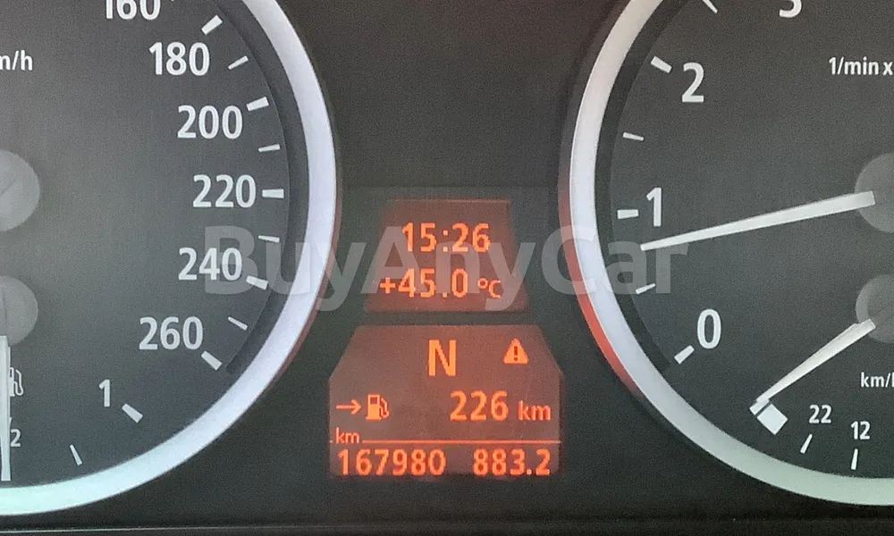 Vehicle photo 7