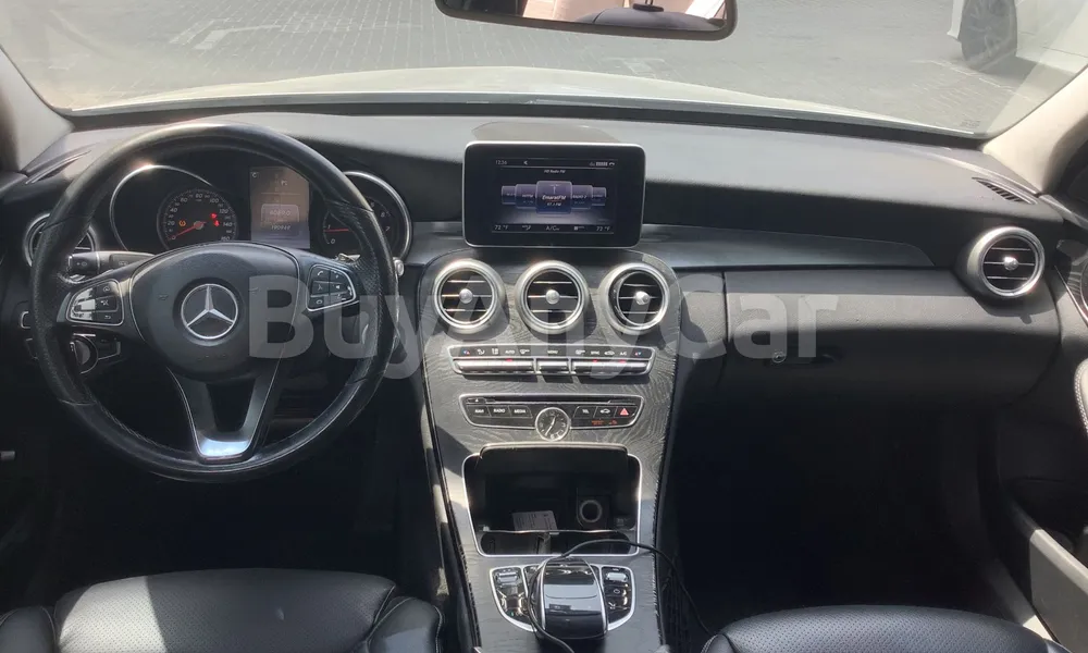 Vehicle photo 9