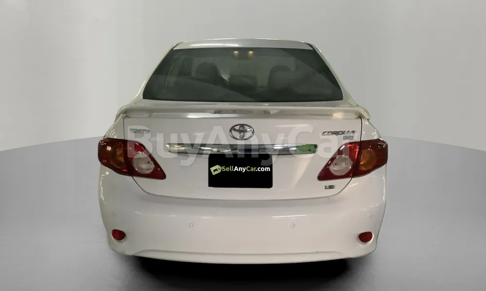 Vehicle photo 2