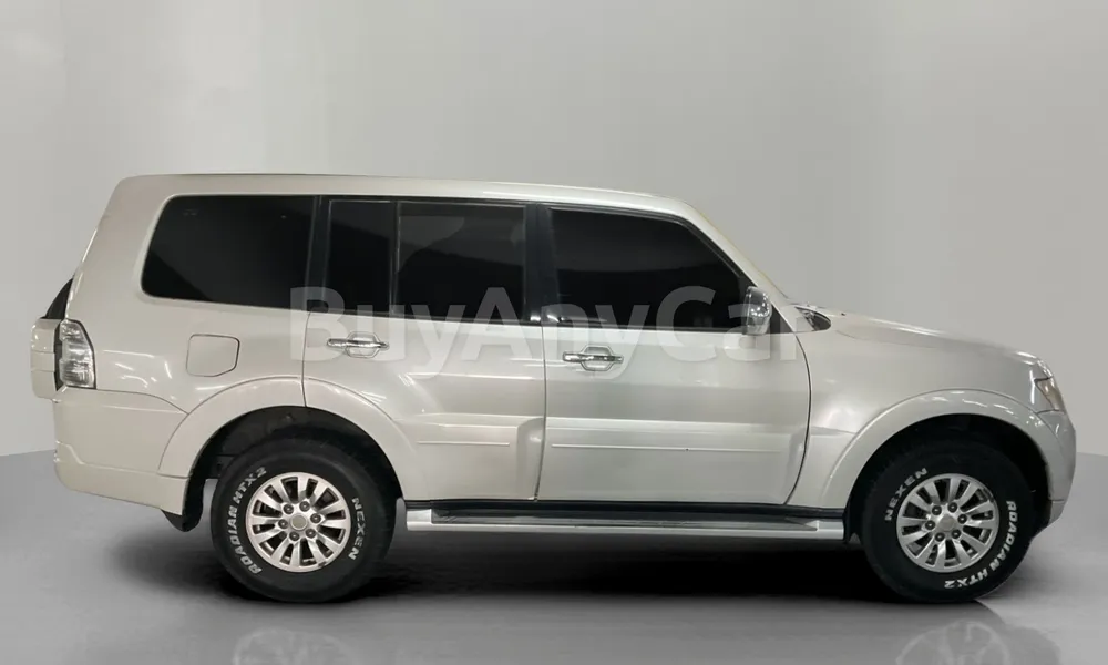 Vehicle photo 3