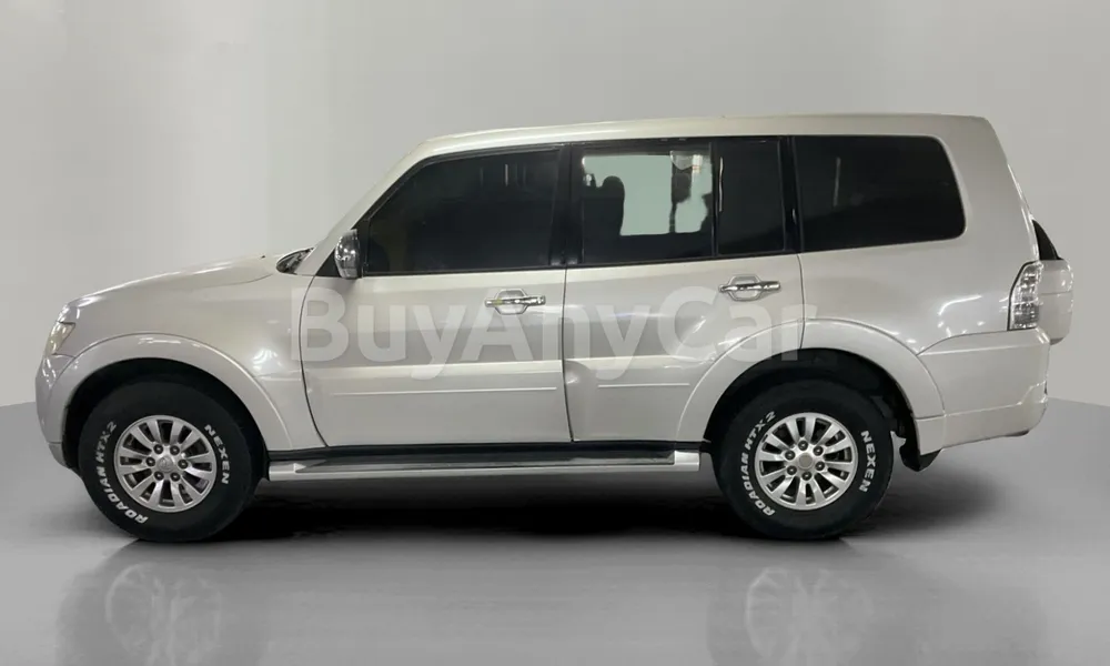Vehicle photo 4