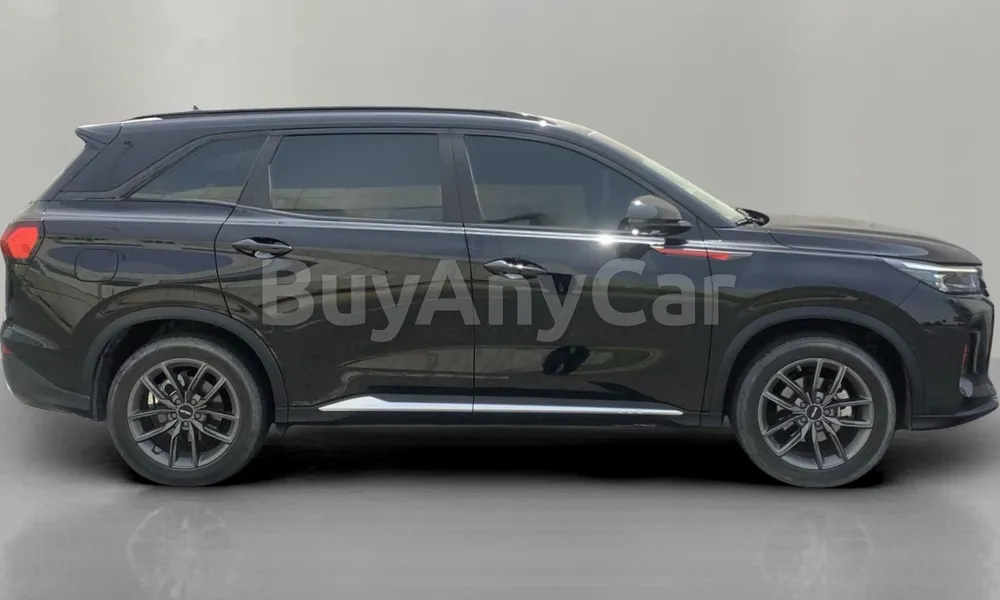 Vehicle photo 3