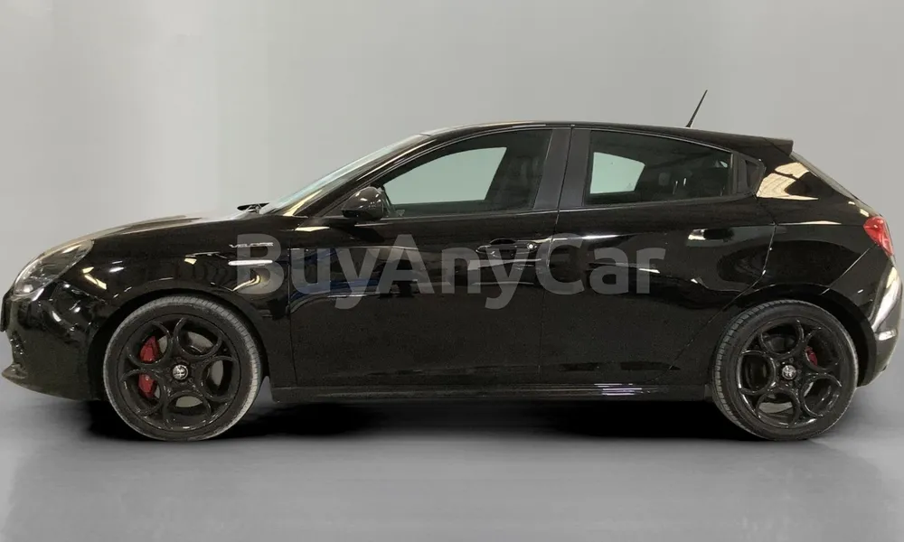 Vehicle photo 4