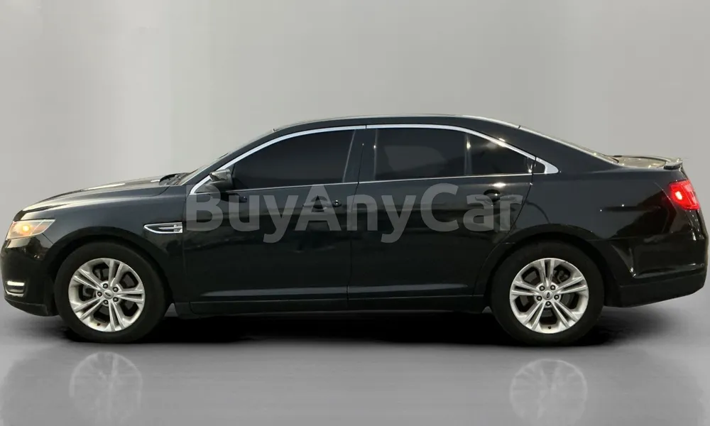 Vehicle photo 4