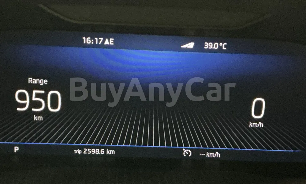Vehicle photo 9