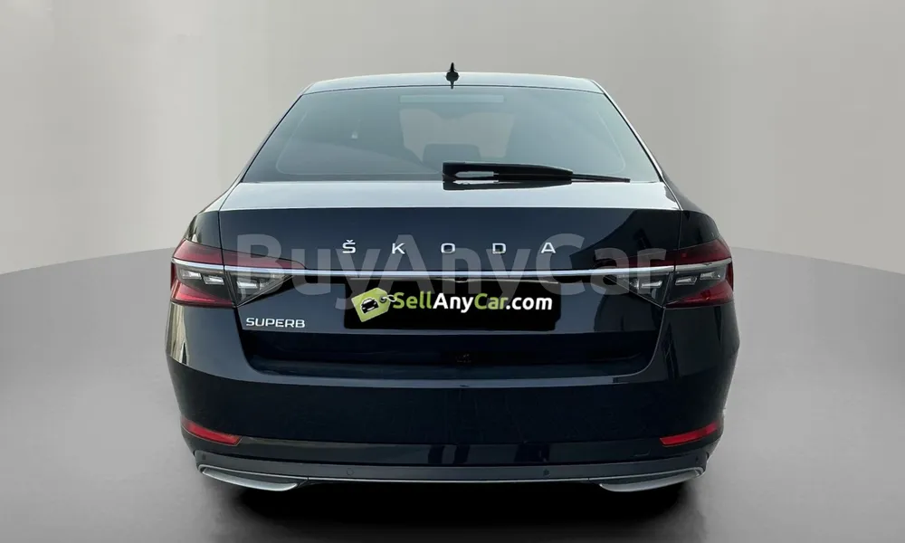 Vehicle photo 2
