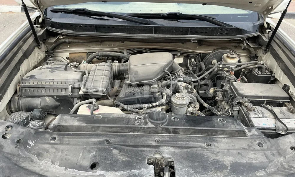 Vehicle photo 9