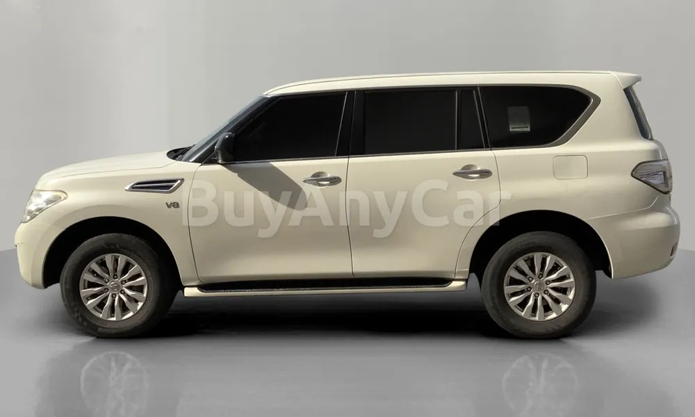 Vehicle photo 4