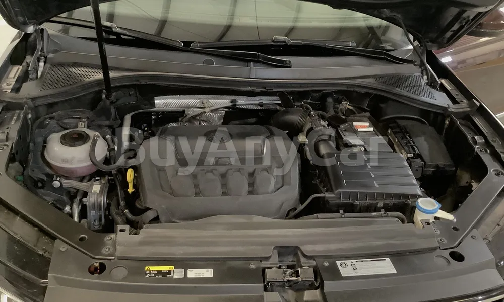 Vehicle photo 7