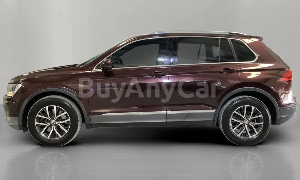 Vehicle photo 4