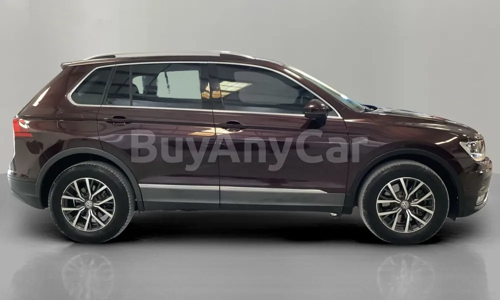 Vehicle photo 3