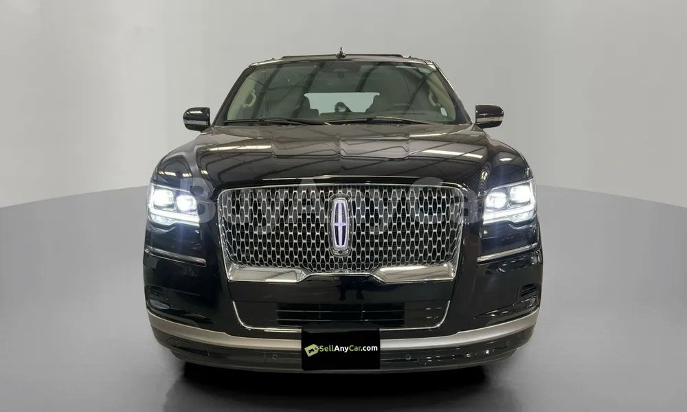 Vehicle photo 1