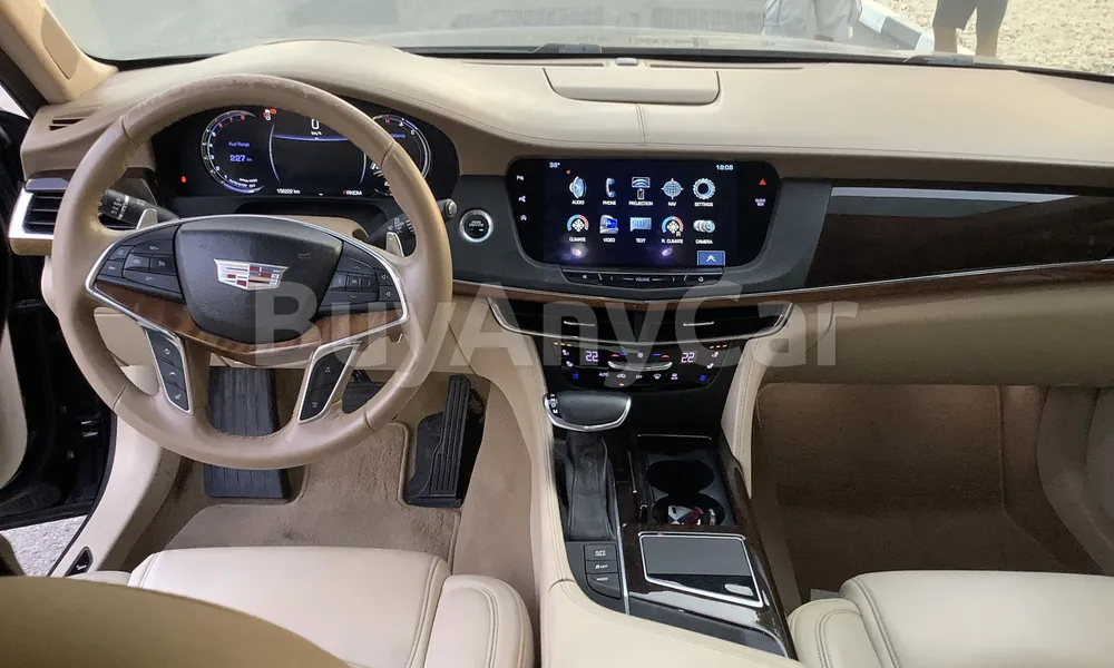 Vehicle photo 8