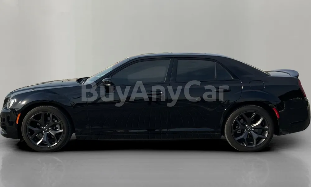 Vehicle photo 4