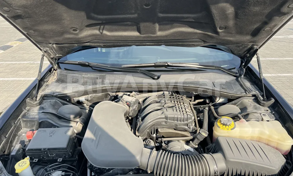 Vehicle photo 6