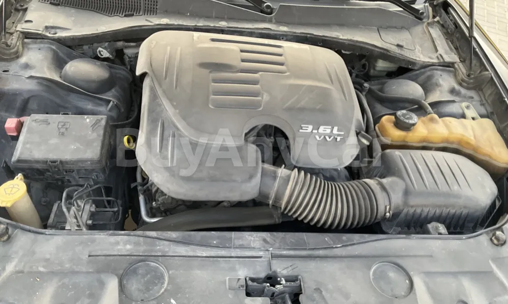 Vehicle photo 7