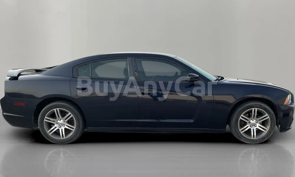 Vehicle photo 3