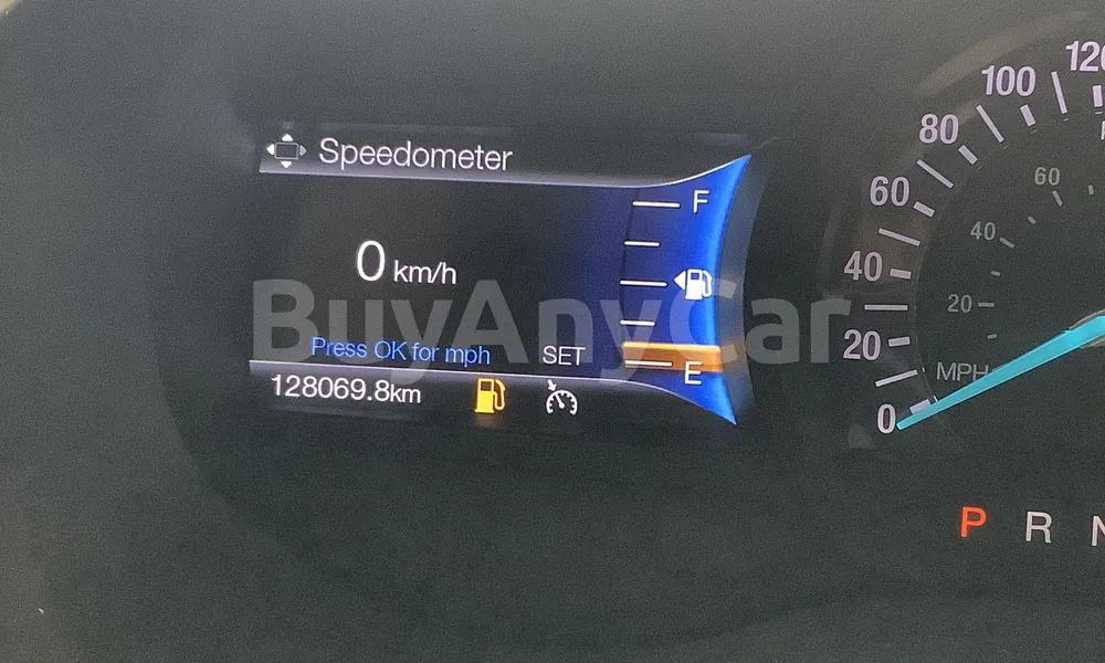 Vehicle photo 7