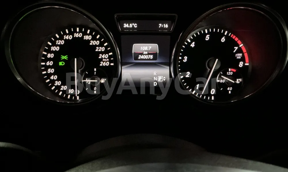 Vehicle photo 7