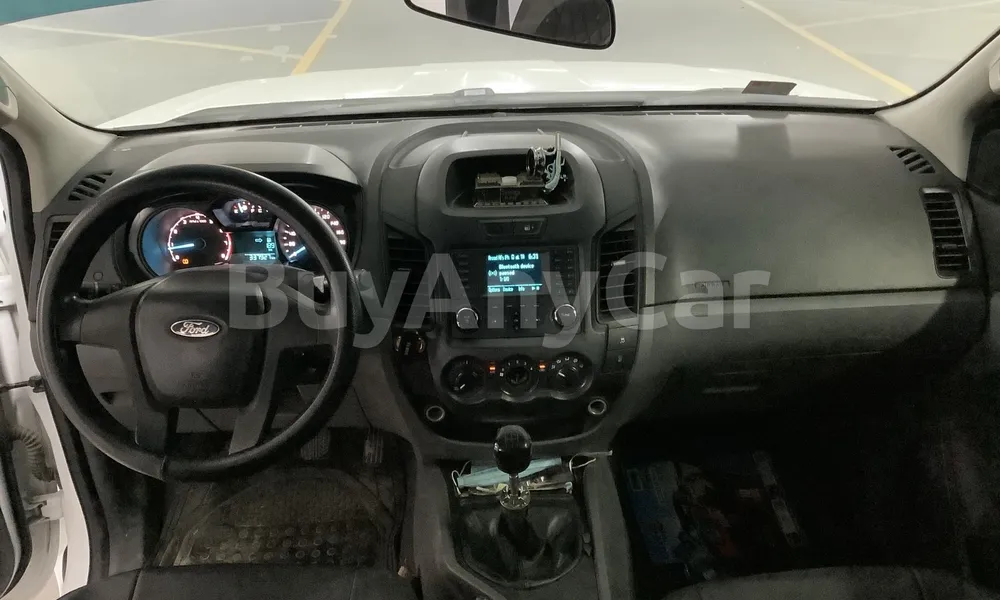 Vehicle photo 8