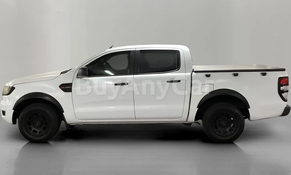 Vehicle photo 4