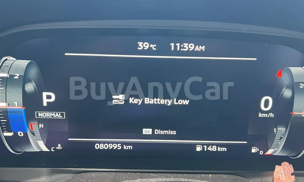 Vehicle photo 7