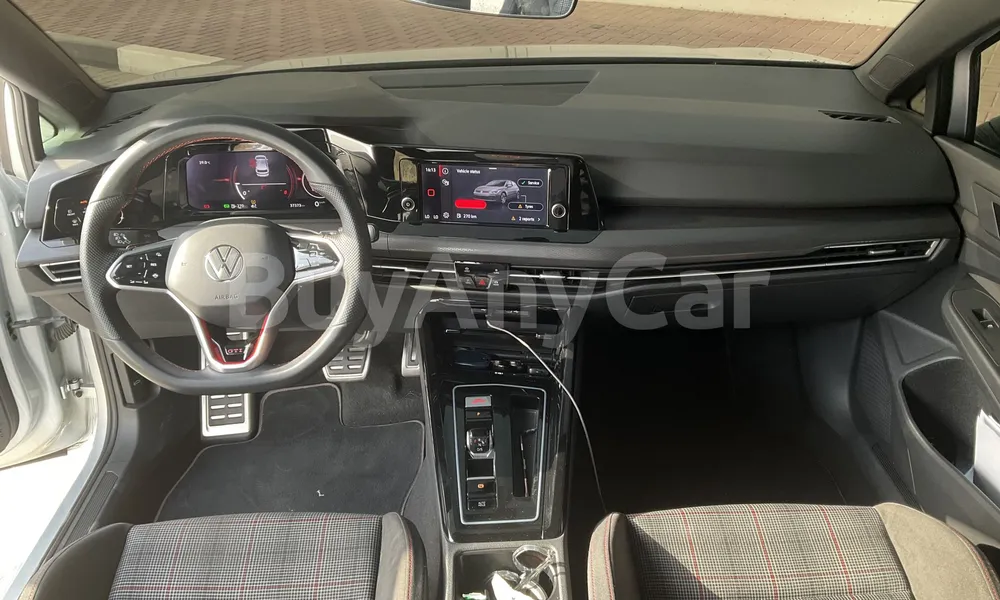 Vehicle photo 8