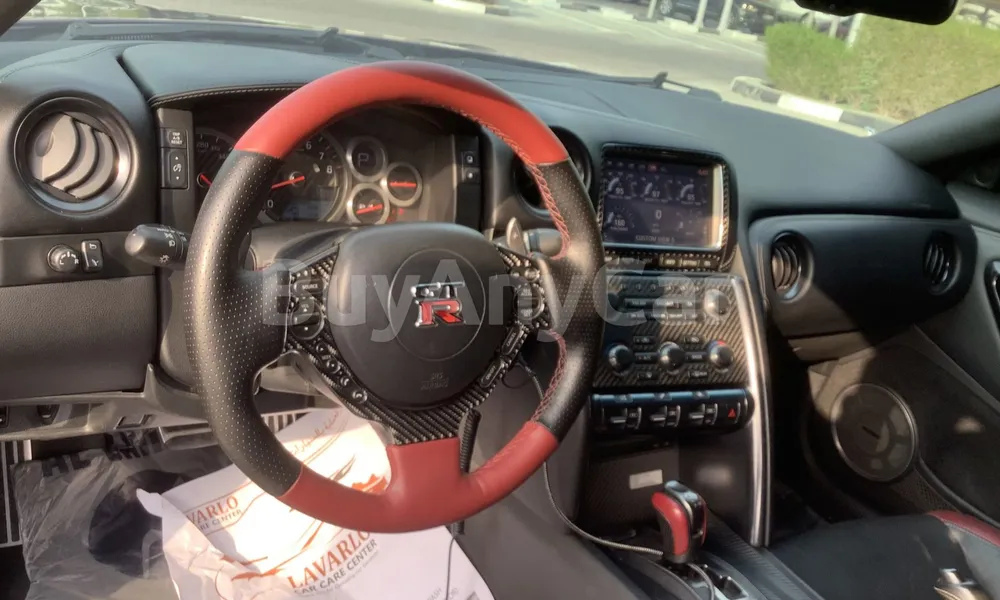 Vehicle photo 8