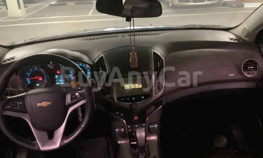 Vehicle photo 10