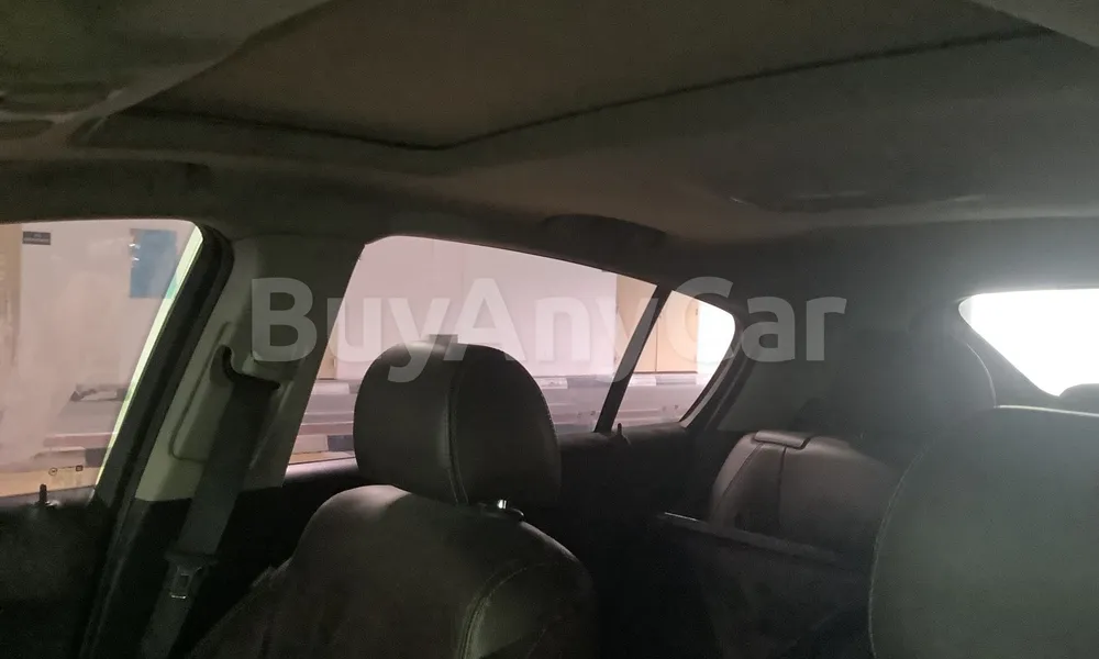 Vehicle photo 11