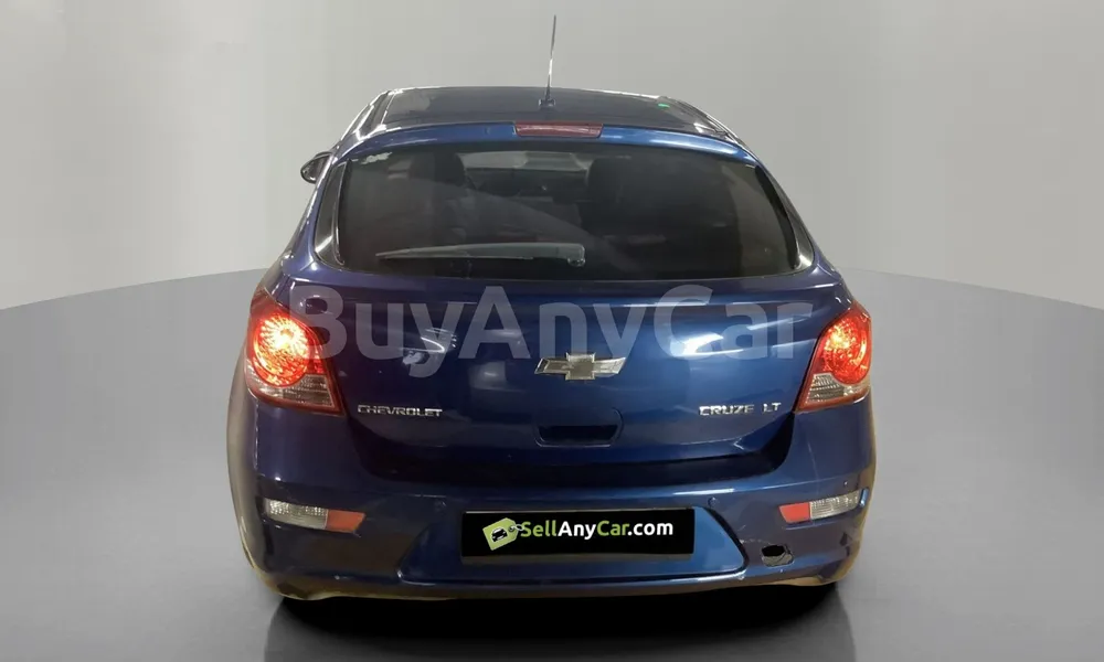 Vehicle photo 4