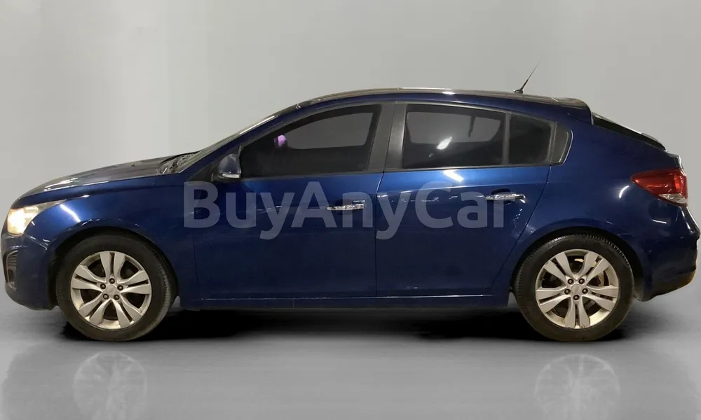 Vehicle photo 6