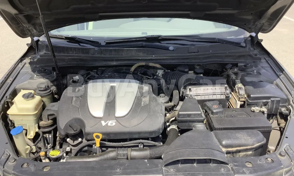 Vehicle photo 6