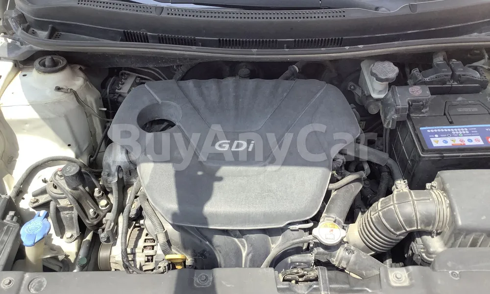 Vehicle photo 6