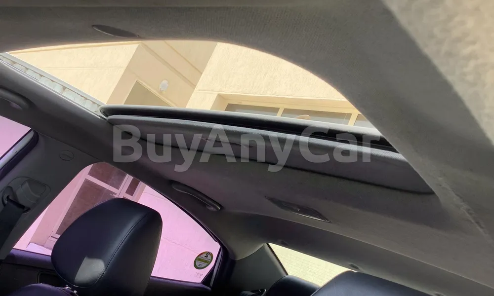 Vehicle photo 9