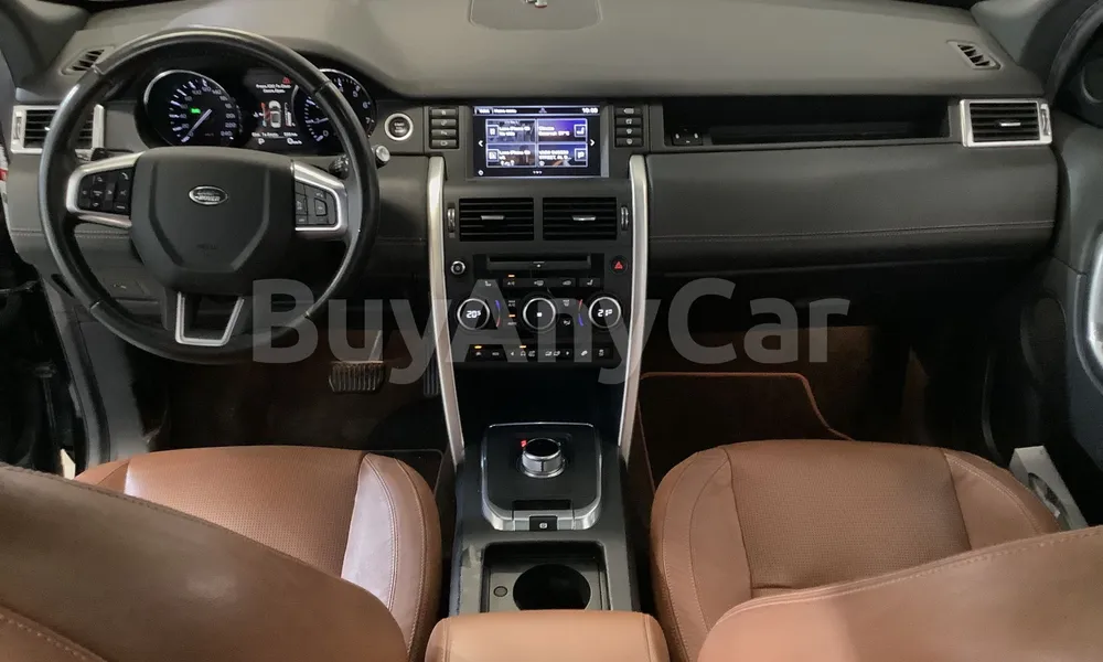 Vehicle photo 8