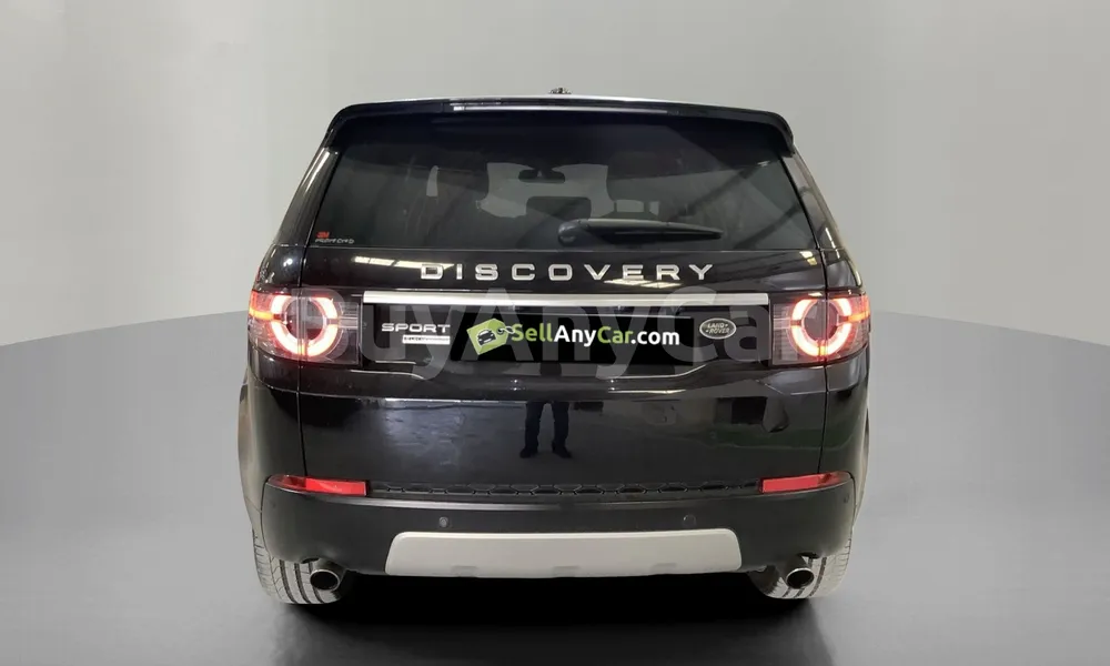 Vehicle photo 2