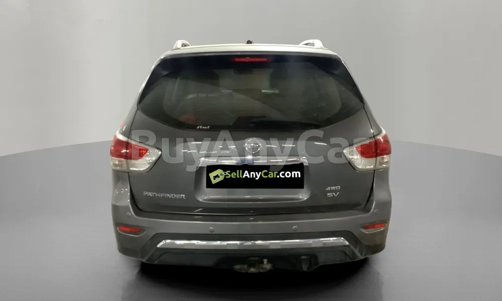 Vehicle photo 2