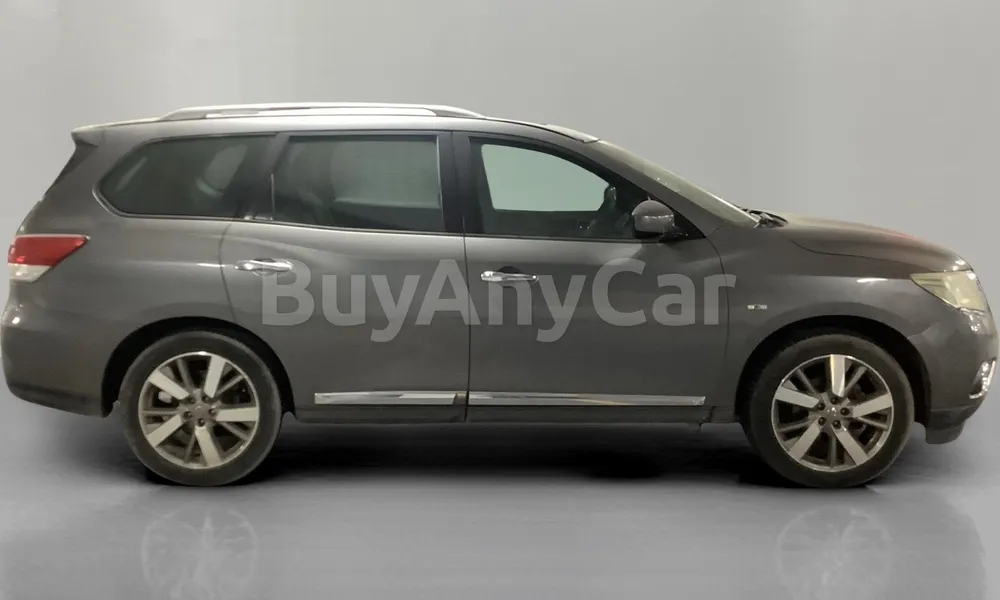 Vehicle photo 3