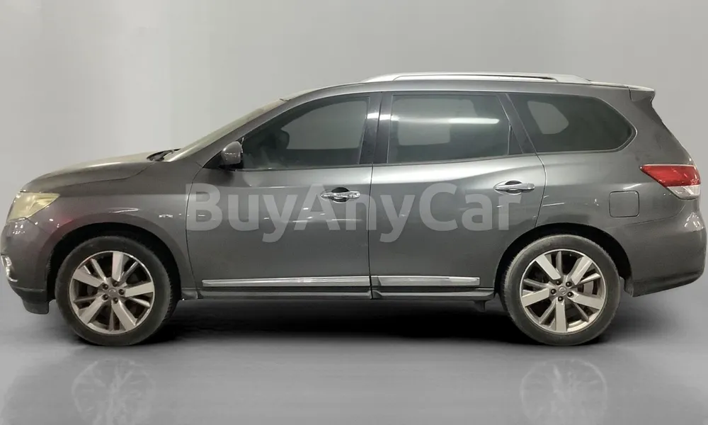 Vehicle photo 4