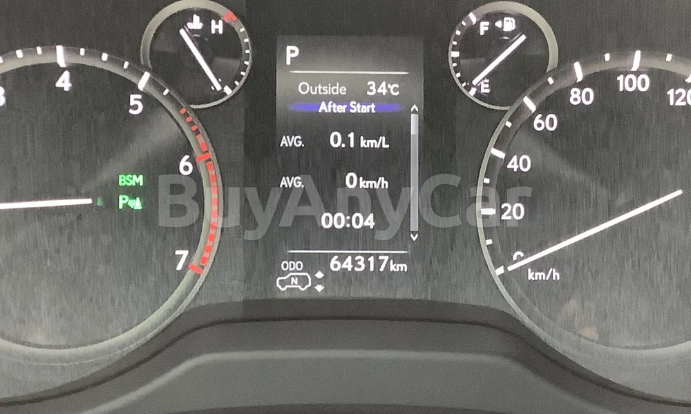 Vehicle photo 8