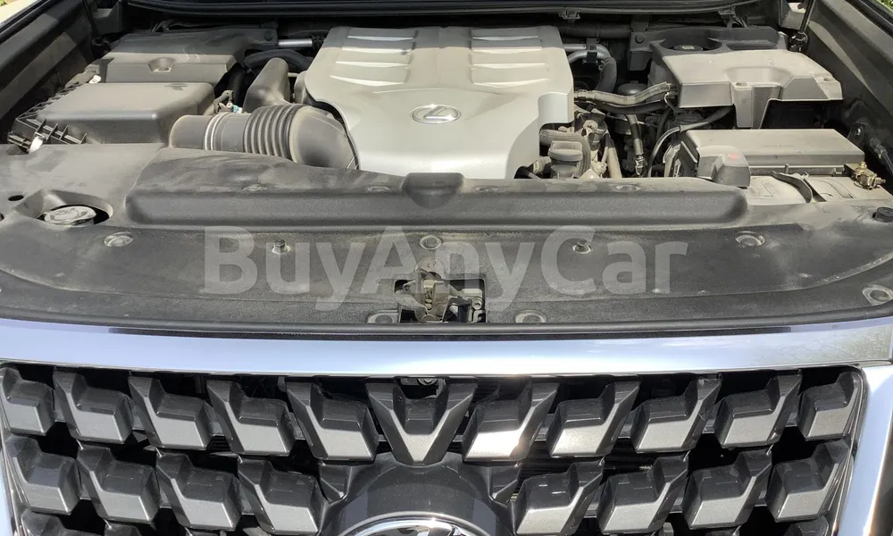Vehicle photo 6