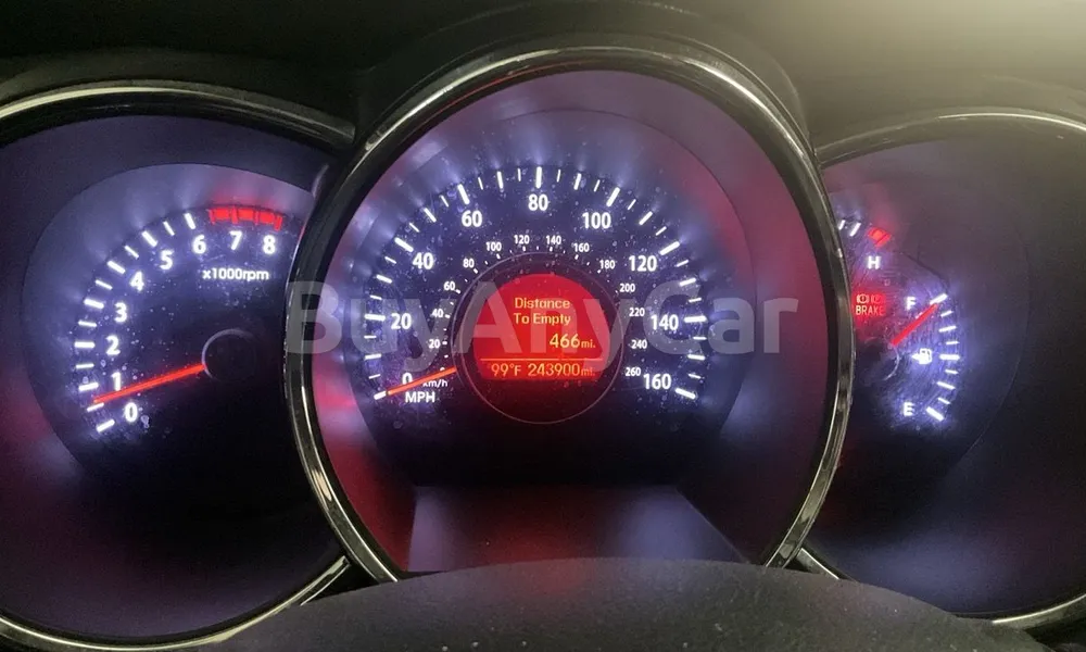 Vehicle photo 7