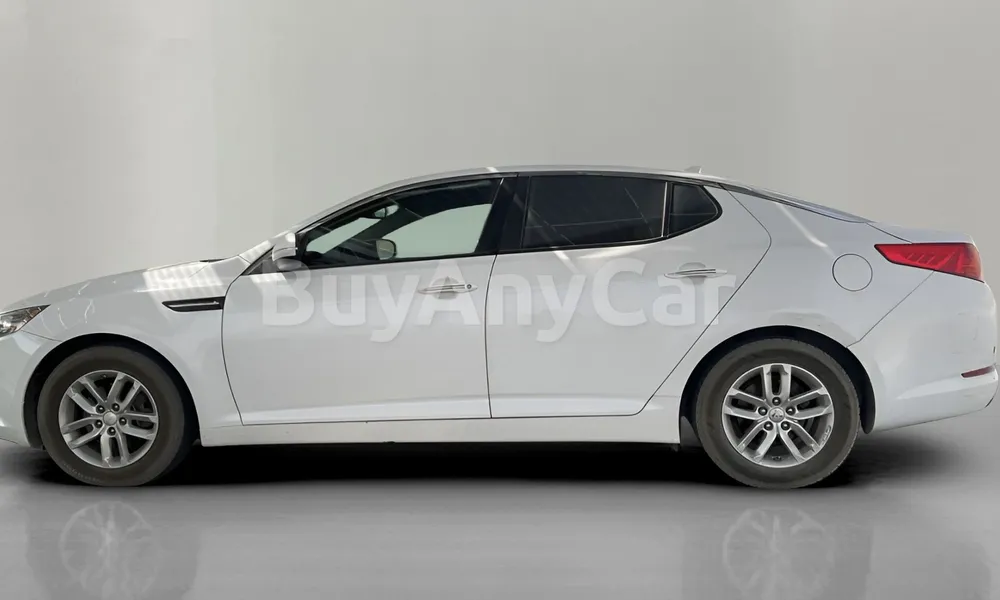 Vehicle photo 4
